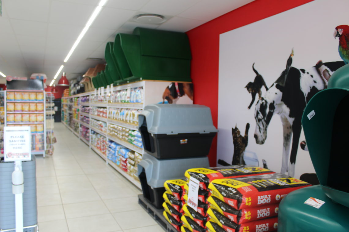 Crazy Pets MAGALIES Hills